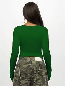 SUMWON WOMEN Top corto de manga larga con gran detalle de lazo blanco impreso en el frente y cuello de pico para otoño e invierno - Verde - Ver 2