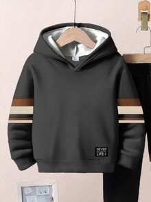 男童休闲条纹印花宽松长袖连帽衫和运动裤套装（2件套），适合秋冬季穿着 - 彩色 - 查看 6