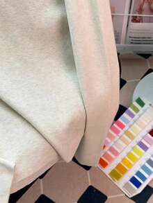 Franclia 女士休闲V领简约百搭大码T恤，春秋季 - 杏色 - 查看 4