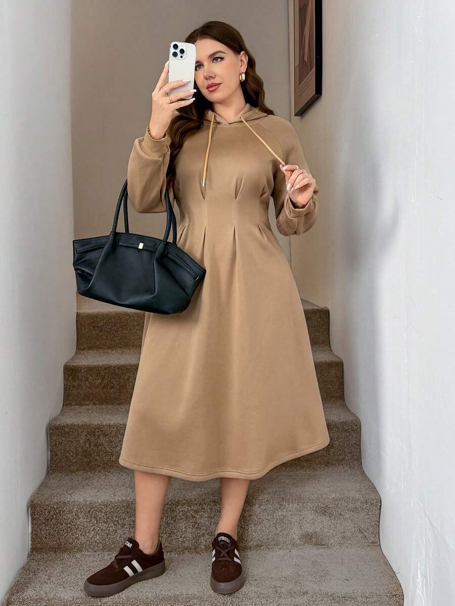 SHEIN LUNE Robe en tricot à manches longues, capuche et couleur unie, grande taille - Noir - Voir 1