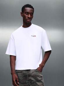 PLAYBOY X SUMWON 男士宽松短袖圆领印花T恤，复古女郎图案，休闲棉混纺夏季上衣 - 白色 - 查看 2