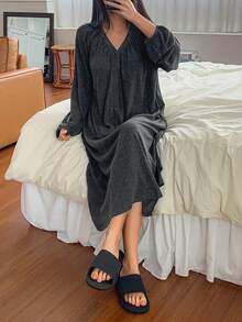 DAZY 秋冬季简约半开襟褶裥灯笼袖长款女士睡裙 - 深灰色 - 查看 7