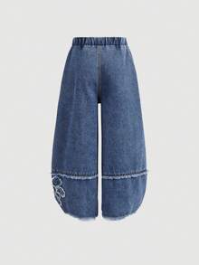 SHEIN Kleine Mädchen Loose Fit Blaue Jeans mit ausgefranstem 3D Blumen Schleifendekor, Herbst, Winter, Lässig und modisch, Urlaub, Streetwear, 2000er Jahre Stil, Weihnachtshose, Jeans, Blumenmuster, Denimhose - Mittele Waschung - Übersicht 5