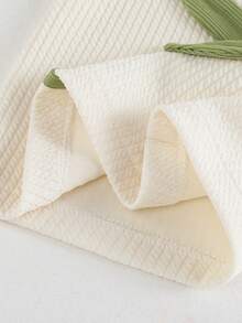 SHEIN 2件套女婴时尚扭结条纹花卉设计舒适面料休闲可爱短袖裤套装，夏季 - 杏色 - 查看 4