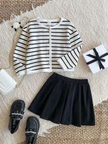 PrepCrw 2pcs Young Girls Elegant Black & White Striped Cardigan & Pleated Mini Skirt Set,Back-To-School,Autumn,Family Matching,Collegiate Casual Clothes Kids - Black and White - View 3