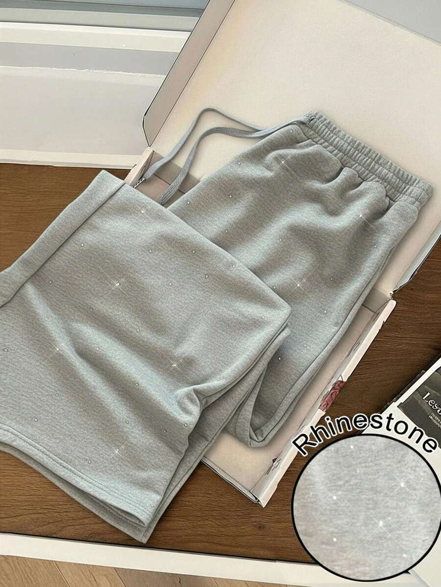 GlowEve CURVE GlowEve Damen Mode Große Größen Strass Dekor Hohe Taille Kordelzug Locker Gerade Bein Jogginghose, Herbst - Hellgrau - Übersicht 1