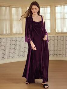 MOTF PREMIUM EMBROIDERED FLORAL LACE PATCHWORK SHORT ELEGANT ROBE - Purple - View 5