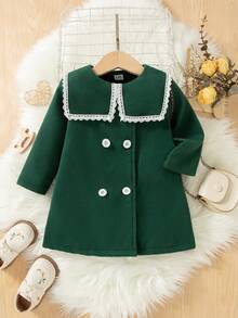 Màu xanh lá cây đậm