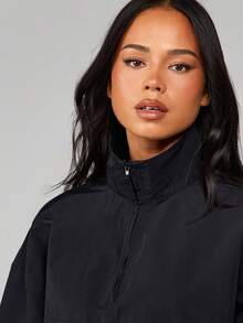 MISSGUIDED Funnel Neck Half Zip Pullover Windbreaker Jacket With Elastic Cuffs And Waistband For Fall Spring Layering Outerwear