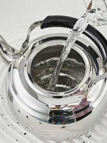 1个带滤网的不锈钢茶壶，用于冲泡和煮茶，耐用的厨房用具，带手柄，现代设计，适用于餐厅、酒店、电磁炉、商用茶壶，也适用于户外和露营。 - 彩色 - 查看 9