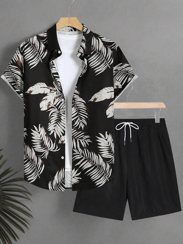 Manfinity Swimmode Conjunto de playa con camisa de manga corta con botones y estampado total y shorts negros con bolsillo con cordón