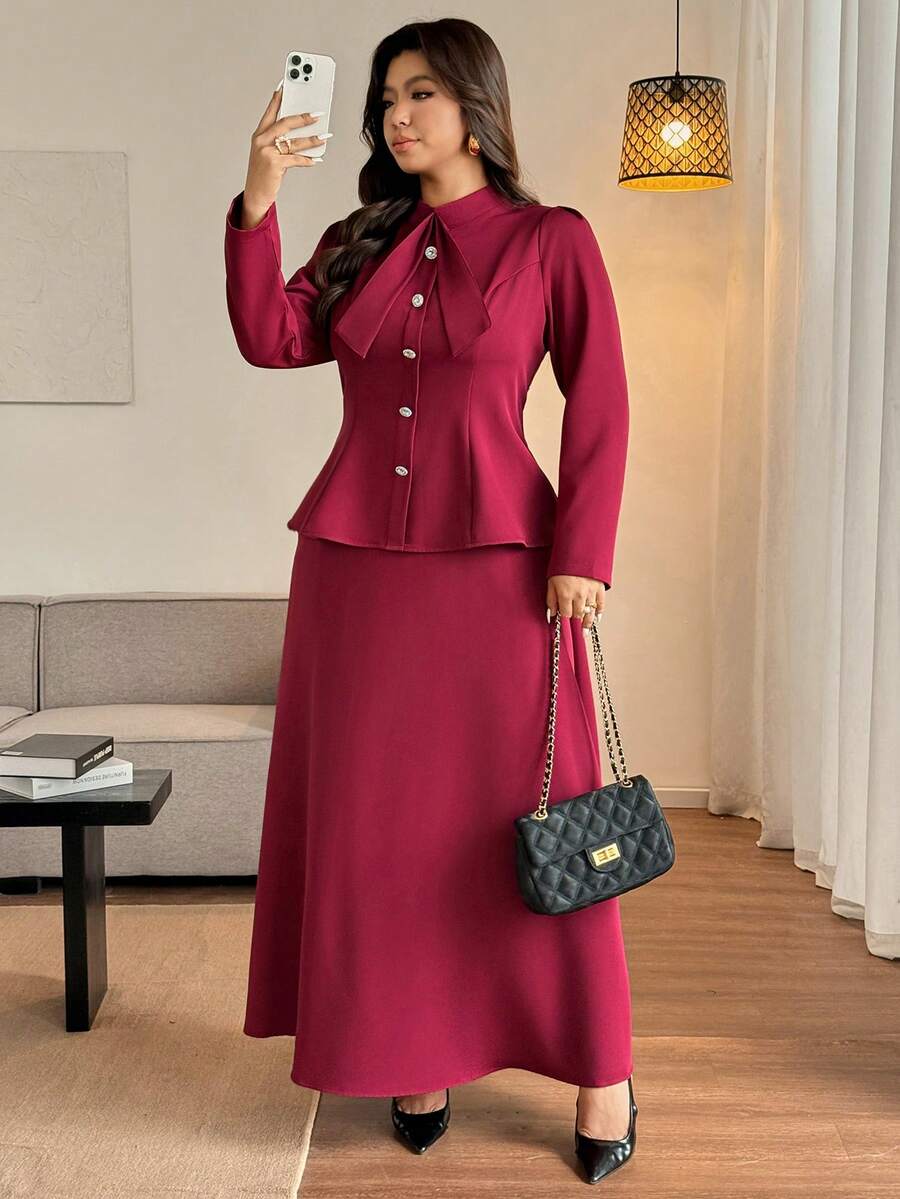Vionelle Conjunto de blusa de manga comprida e saia maxi feminina plus size para primavera/outono/inverno, com inspiração francesa romântica siciliana, elegante e casual, ideal para o trabalho, férias, chá da tarde, Natal e festas de luxo. Possui gola mandarim, carcela falsa, botões de pérola, laço na cintura, barra evasê e modelagem acinturada. - Borgonha - Ver 1