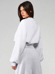 MISSGUIDED Ljusgrå ljungfärgad tröja med popperdetalj och åtsittande midja för dam, långärmad, rund halsringning, ribbad fåll, höst- och vintertopp - Ljusgrå - Visa 2