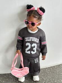 SHEIN Baby Girl Casual Sports Style Numeric & Letter Print Fleece Sweatshirt And Seam Front Sweatpants Set, Autumn/Winter - Dark Grey - View 4