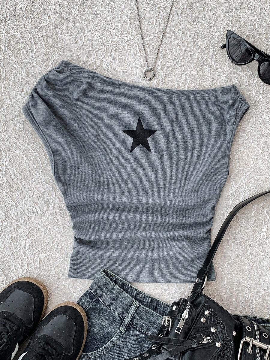少女灰色针织休闲简约五角星印花不对称褶皱短款上衣，适合春夏穿着，休闲百搭，可打造个性造型，日常穿着 - 灰色 - 查看 1