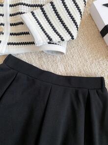 PrepCrw 2pcs Young Girls Elegant Black & White Striped Cardigan & Pleated Mini Skirt Set,Back-To-School,Autumn,Family Matching,Collegiate Casual Clothes Kids - Black and White - View 7