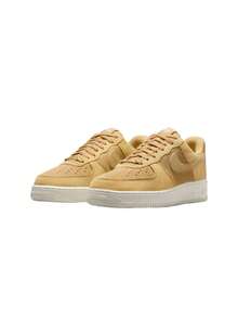 Nike 空军一号 '07 女款运动鞋 俱乐部金/帆白/俱乐部金 HJ5336-700 - Club Gold/Sail/Club Gold - 查看 2