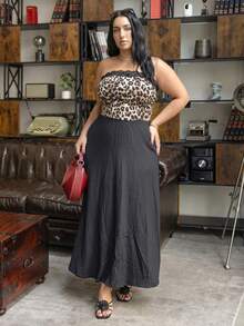 Truni Plus Size Black Textured Knit A-Line Skirt, For Pear Triangle Body Shape - Black - View 3