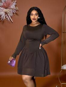Veslaya Damen Große Größen Grundlegende einfarbige braune Langarm Geraffter Passform Elegantes Mini Doppel Volant Saum Jumpsuit Kleid, geeignet für Valentinstag, Alltag, elegante Anlässe, Große Größen braunes Jumpsuit Kleid, Große Größen Cocktailkleid, Große Größen Mehrstufiges Volant Saum Kleid, Hochzeitsgast Kleid - Braun - Übersicht 10