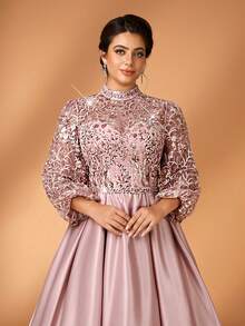 Serin Elegantes romantisches rosa transparentes Maxikleid mit langen Ärmeln, hohem Kragen, luxuriöser bestickter Patchwork-Satin-Plissee-Pailletten-Dekoration in A-Linie für Braut und Brautmutter (stark verziertes Design) - Pink - Übersicht 5