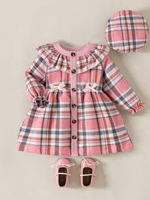 SHEIN Conjunto de vestido y gorro de Navidad para bebé niña con patrón a cuadros de bloques de color, volantes y lazo decorativo - Rosa - Ver 4