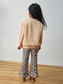 Maija Kids Maija Kids 两件套：女童卡通熊图案针织柔软圆领长袖套头卫衣和豹纹弹力腰喇叭裤 - 杏色 - 查看 2