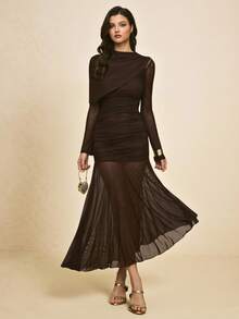 Poéselle Vestido largo ajustado de manga larga y plisado de unicolor minimalista para mujeres - Marrón Chocolate - Ver 1