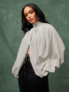 Vixey Gestreiftes, gewebtes Top mit Ballonärmeln und Schlitz-Saum - Schwarz und Weiss - Übersicht 1