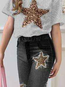 SHEIN Leap Crew Bộ 2 áo thun tay ngắn cổ tròn họa tiết da báo và ngôi sao dáng rộng cho bé gái tuổi teen và quần ống loe, phù hợp cho mùa thu - trắng - Xem 3