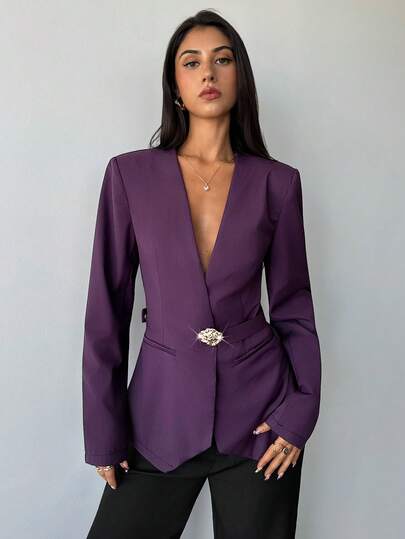 Aloruh Women's Autumn/Winter New Commuting, Outing, Check-In, Date Sexy Elegant Elegant Metal Buckle Decor Khaki Waist Cinched Slim Fit Blazer