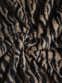 Manfinity EMRG 男士全印花抓绒外套和裤子套装 - 彩色 - 查看 5