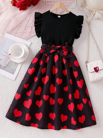 SHEIN Vestido casual de verano para niñas preadolescentes con estampado de corazones y volantes en el bajo