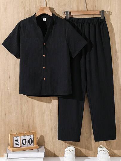 SHEIN Set de 2 piezas de camisa de manga corta con cuello alto abierto y pantalones rectos y sueltos para niños/preadolescentes, ropa casual y cómoda para uso diario
