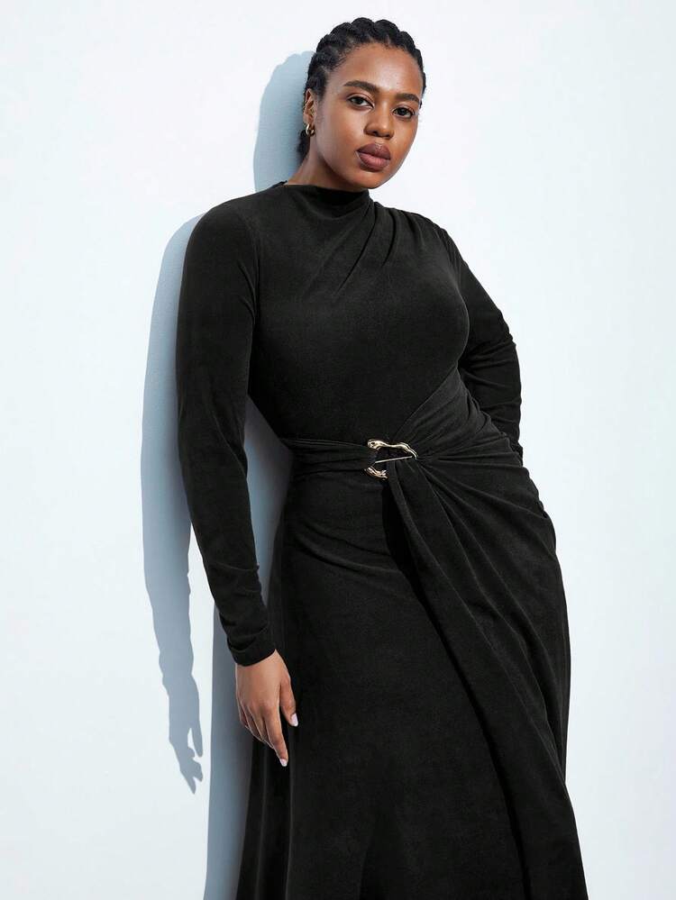 SHEIN Maija Plus Size Women's Solid Color High Neck Long Sleeve Waist Ruched Metal Button Decor Maxi Dress, Black, Suitable For Holidays, Urban Commute, Business Casual, Summer, Valentine's Day Party, Gathering Black Dress Black Top