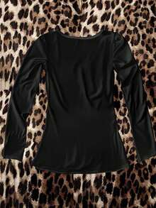 Attitoon Casual Retro Punk Style Faux Rhinestone Red Heart Rose Cross Graphic V-Neck Slim Fit Long Sleeve T-Shirt, Versatile For Airport , Vintage, Sexy, Cute, Y2K, Coconut Girl, Boho, Hippie Style, Music Festival, Graphic Tee Spring - White - View 2