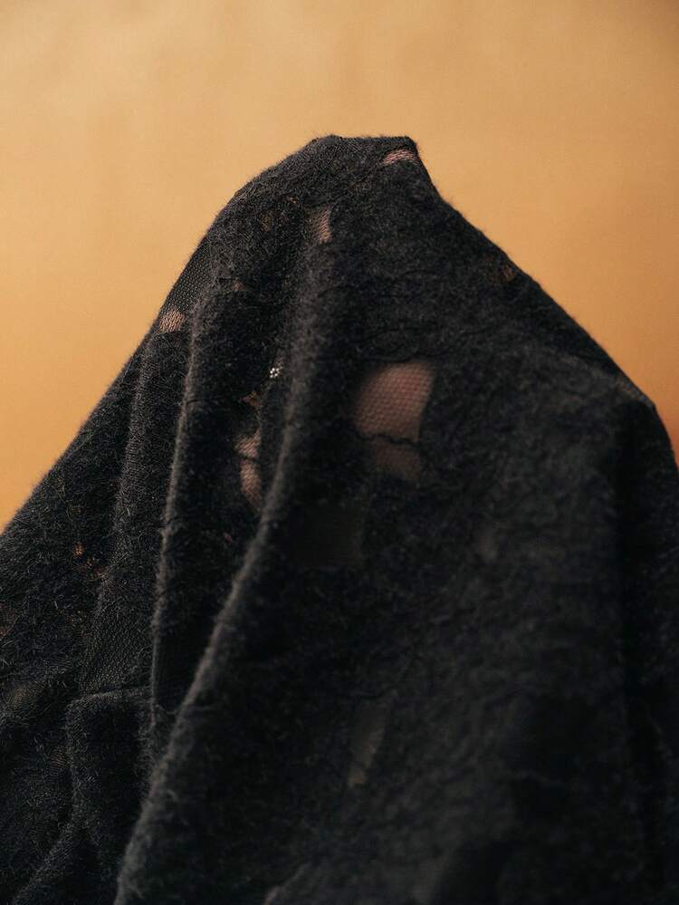 Elegant Fashionable Sexy Versatile Fitted Sheer Textured Lace Long Sleeve Undershirt, Suitable For Fall, Winter, Spring, New Year, Party, Wedding