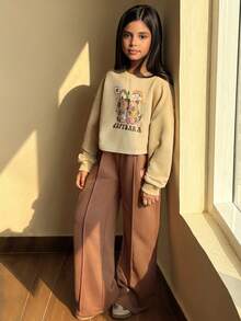 SHEIN Conjunto de sudadera y pantalones holgados, casuales y cómodos con cuello redondo y estampado de dibujos animados para niña preadolescente, ropa de otoño - Albaricoque - Ver 4