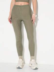 KIZN Leggings de tiro alto de canalé sin costuras en color salvia para comodidad y estilo casual de todos los días - Verde - Ver 4