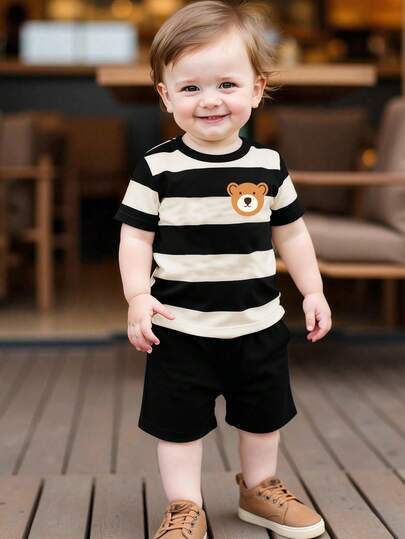 SHEIN Playful Pals 2pcs Baby Boy Outfit Cute Bear & Striped All-Over Print Round Neck Short Sleeve T-Shirt With Navy Blue Shorts Set, Suitable For Outings In Summer