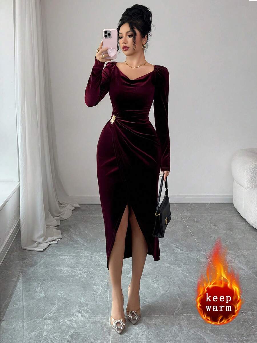 Modelyn Váy quấn nhung thanh lịch dành cho nữ với cổ khoét sâu và khóa kim loại, mùa đông - Màu tím - Xem 1