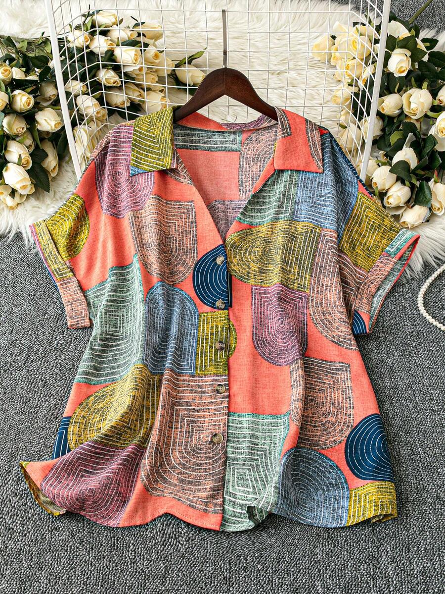 SHEIN PETITE CURVE Áo sơ mi tay ngắn in họa tiết toàn thân cài nút phía trước cho ngày thường/ngày lễ cỡ lớn - trái cam - Xem 1