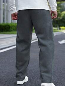 Manfinity Homme Calça de Moletom Casual e Versátil com Estampa de Letra para Homens - Chumbo - Visão 2