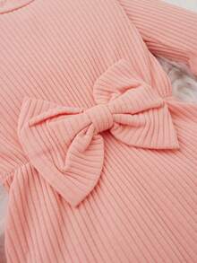 SHEIN Baby Girl Flounce Sleeve Bow Front Bodysuit & Flare Leg Pants - Coral Pink - View 5
