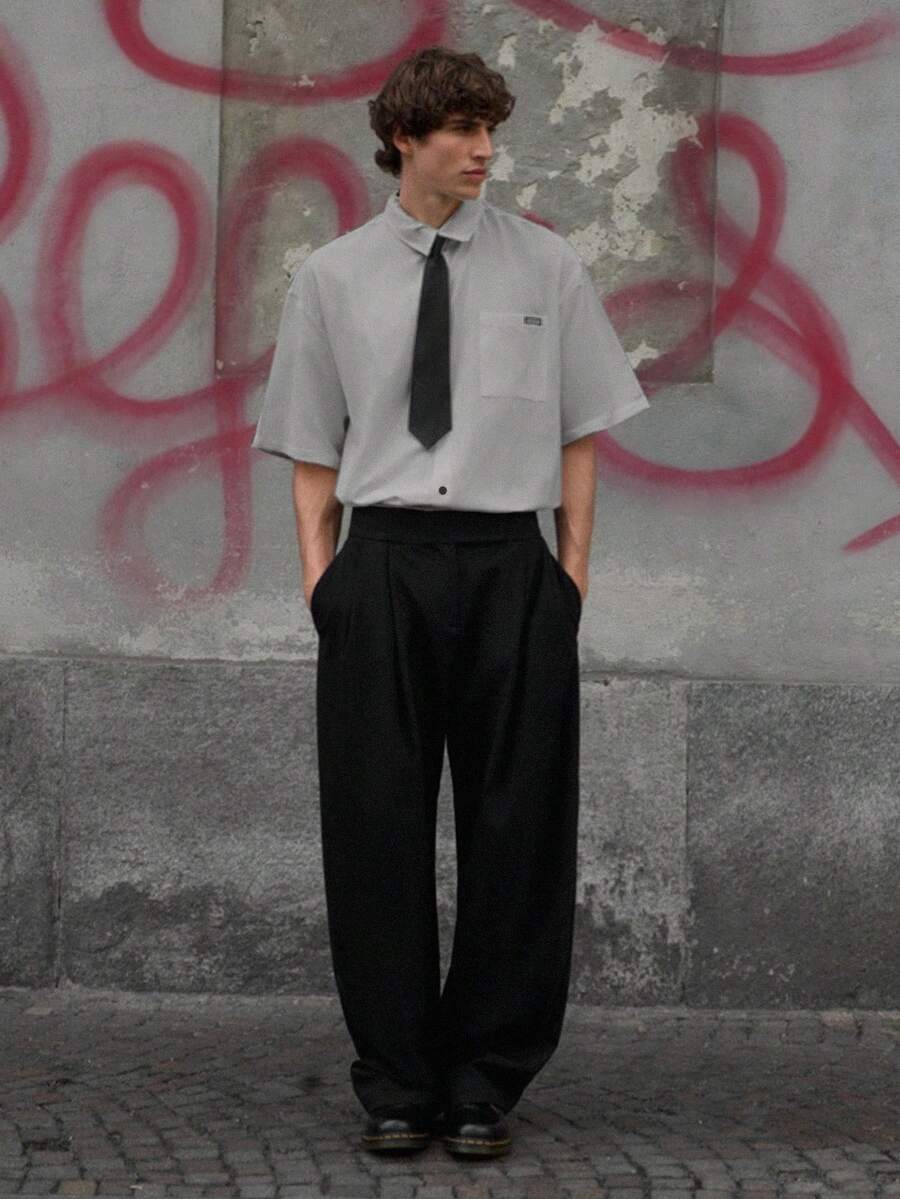 SWAVVY 梭织休闲口袋前扣男士短袖衬衫 - 淺灰色 - 查看 1