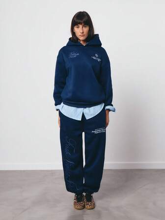 SURIMA 2 st. set med långärmad, minimalistiskt mönster och huva, lös passform för kvinnor, lämpligt för vår/höst