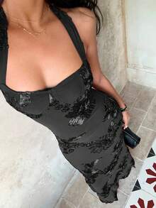 SHEIN Unity Váy đuôi cá dài ôm sát màu đỏ tía dành cho nữ, thêu sang trọng thanh lịch cho đám cưới, tiệc tùng, tiệc tối, bãi biển, buổi tối đi chơi, hẹn hò, mùa thu, ngày lễ tình nhân, giáng sinh - màu đen - Xem 4