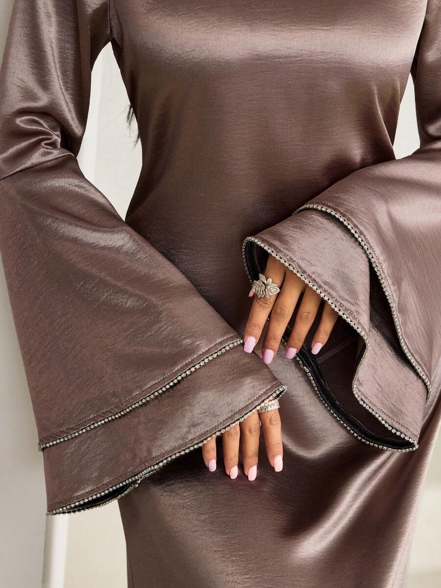 Veilorie Women's Elegant Solid Color Trumpet Sleeve Waist Cinched Long Dress, Spring/Autumn - Brown - View 1