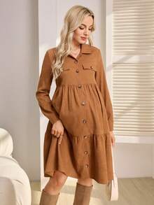 SHEIN Vestido de manga larga con botones frontales, volantes en el bajo y unicolor para embarazadas, para uso casual y de oficina - Marrón - Ver 1