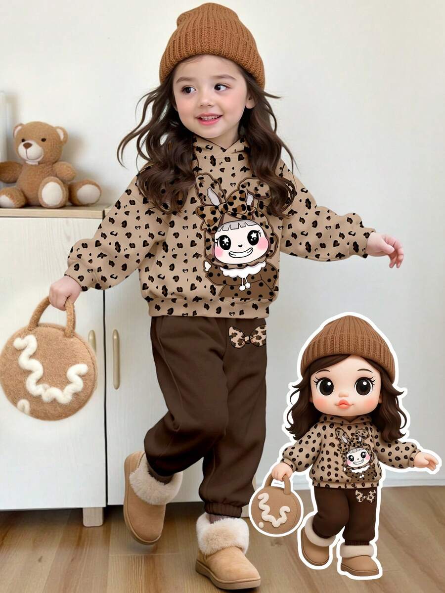 SHEIN Playful Pals 两件套少女时尚可爱卡通豹纹兔印花休闲保暖舒适套装，包括连帽卫衣和运动裤。 - 彩色 - 查看 1