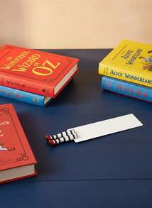 Joivida 1 件创意 3D 形状书签，采用 PVC 材料制成，有趣可爱的带有英文文字的书签，可自行设计，适合读者和爱书人的 DIY 配件，书籍装饰，书立